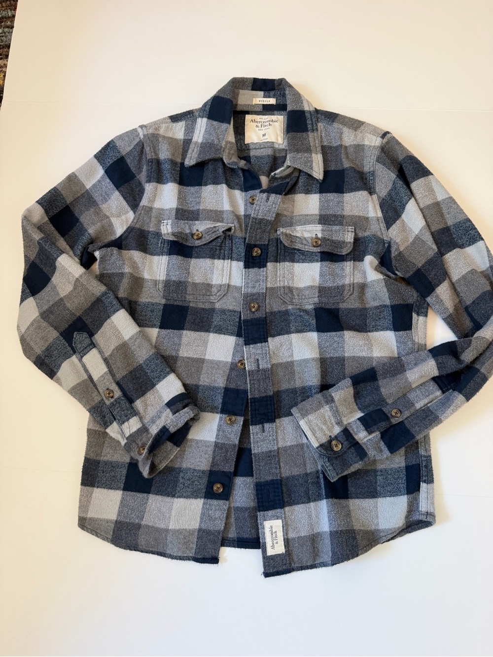 Abercrombie & Fitch Men’s Navy and Gray Plaid Button-Down Shirt